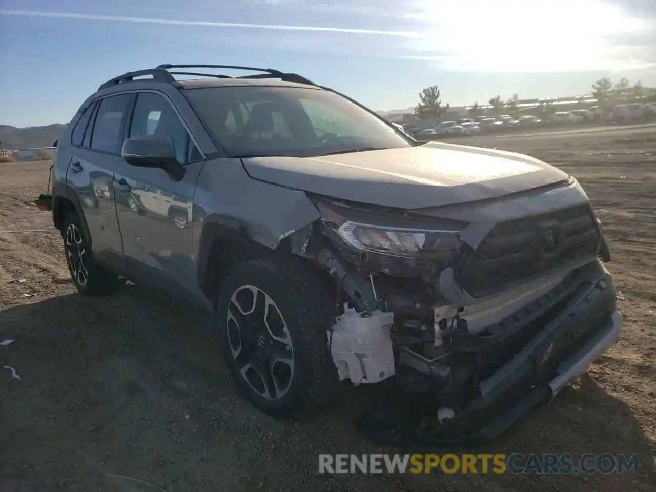 1 Photograph of a damaged car 2T3J1RFV8LC096955 TOYOTA RAV4 2020