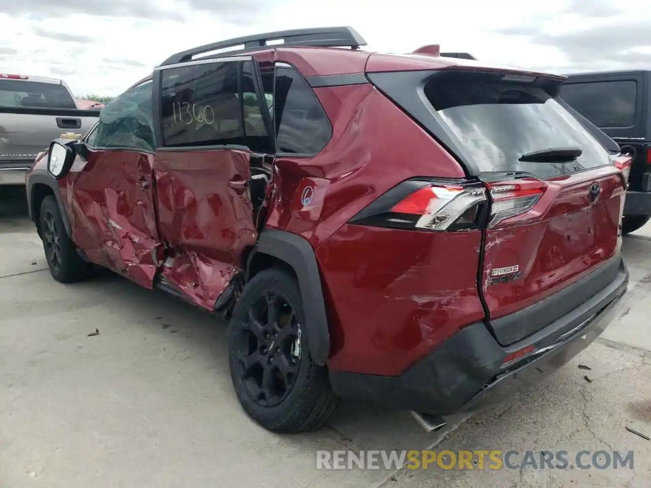 3 Photograph of a damaged car 2T3J1RFV9LC078240 TOYOTA RAV4 2020