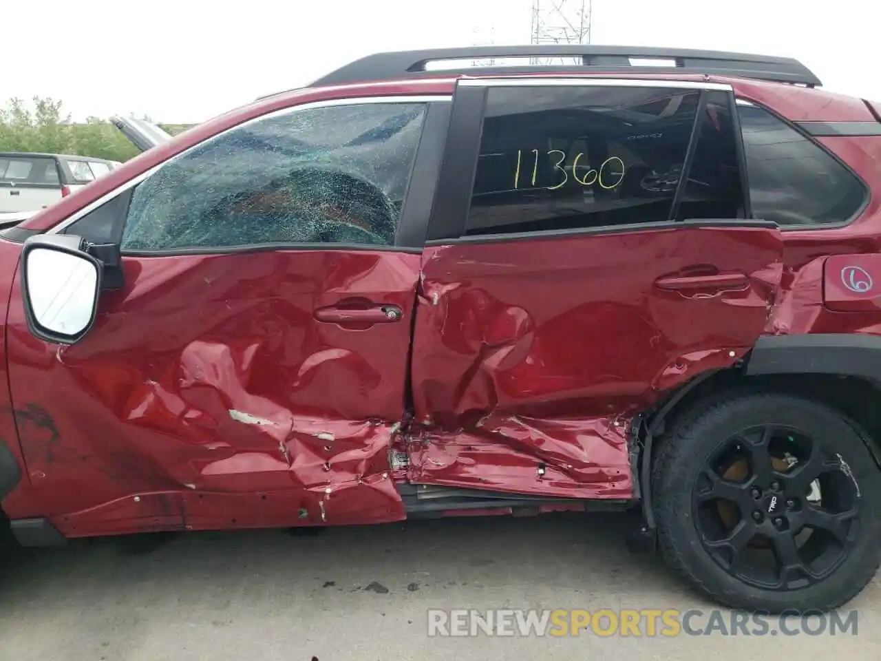 9 Photograph of a damaged car 2T3J1RFV9LC078240 TOYOTA RAV4 2020