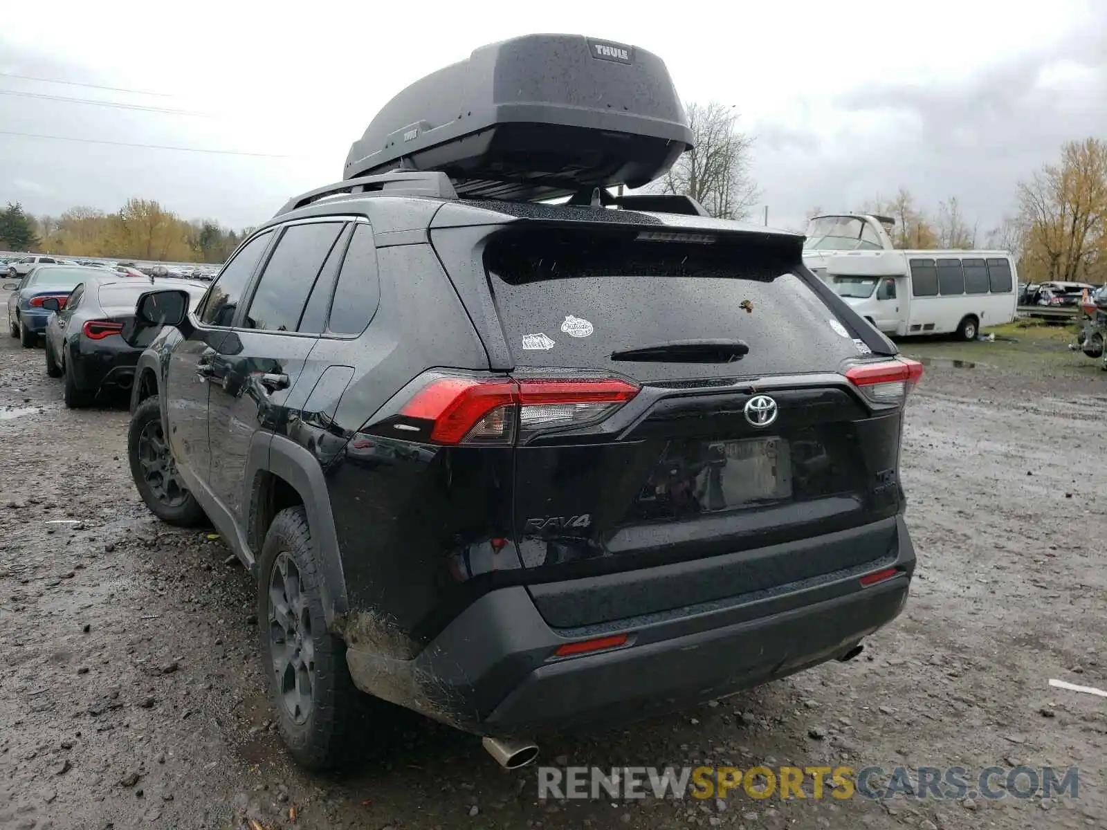 3 Photograph of a damaged car 2T3J1RFV9LC082031 TOYOTA RAV4 2020