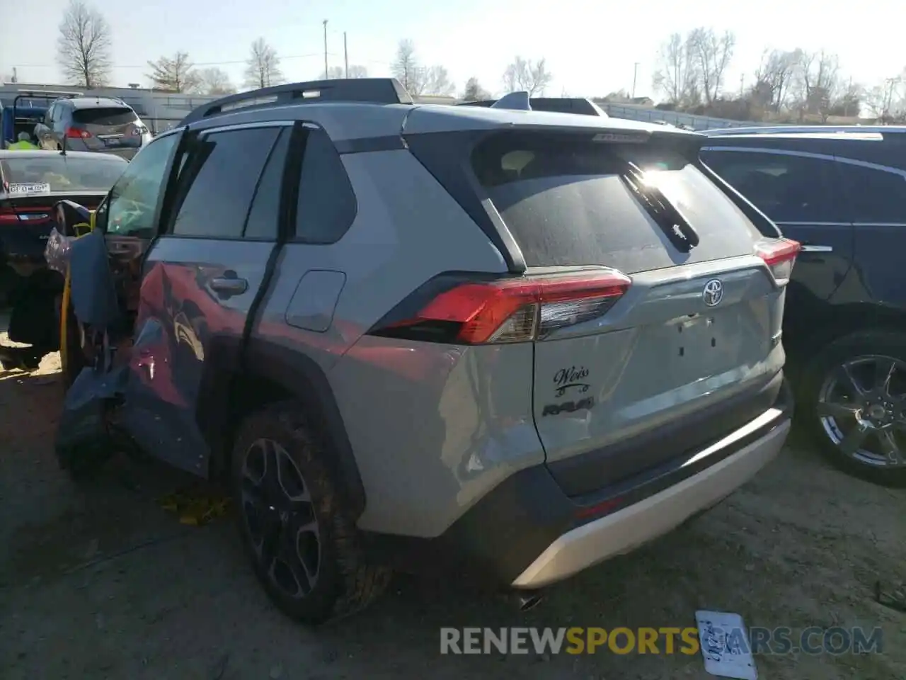 3 Photograph of a damaged car 2T3J1RFV9LC082921 TOYOTA RAV4 2020