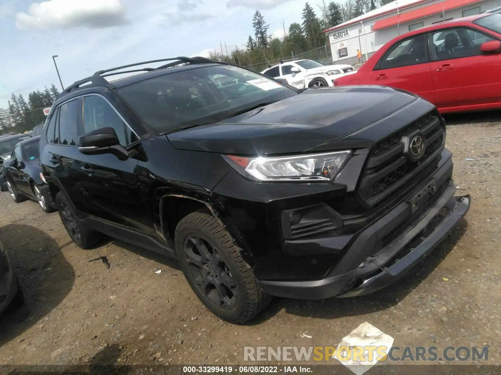 1 Photograph of a damaged car 2T3J1RFV9LC102911 TOYOTA RAV4 2020