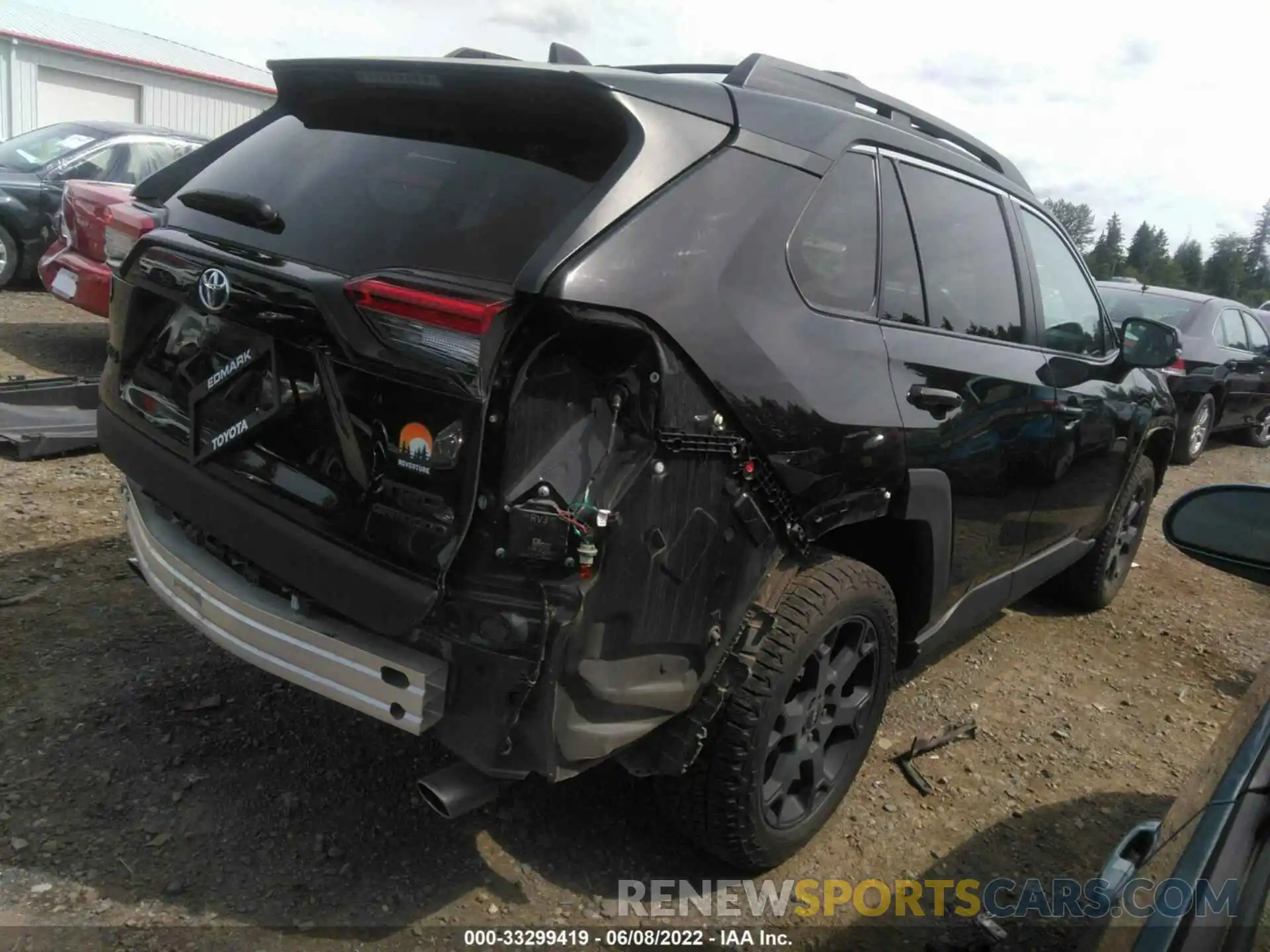 4 Photograph of a damaged car 2T3J1RFV9LC102911 TOYOTA RAV4 2020