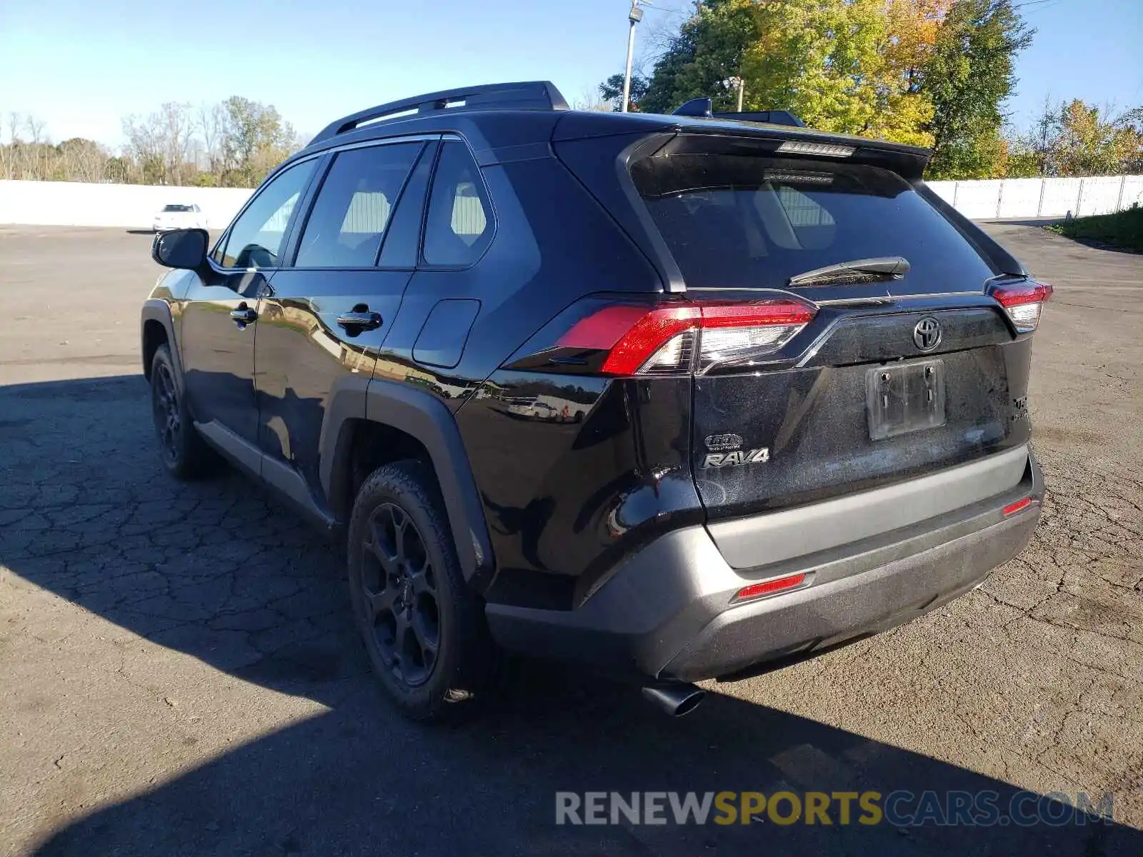 3 Photograph of a damaged car 2T3J1RFVXLC075492 TOYOTA RAV4 2020