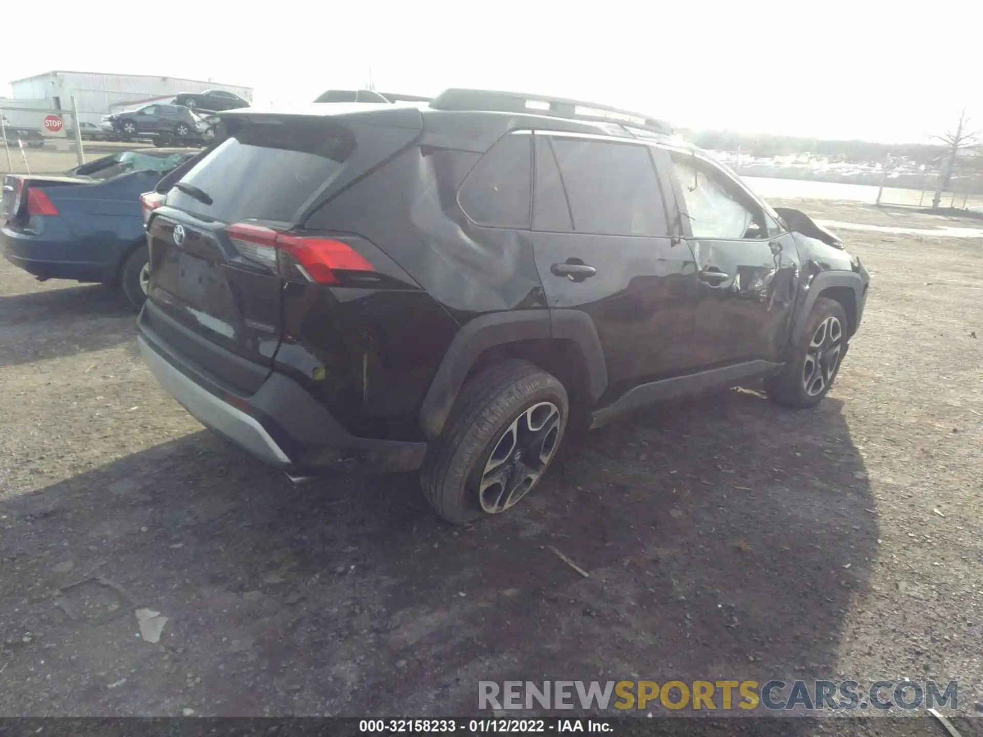 4 Photograph of a damaged car 2T3J1RFVXLC088744 TOYOTA RAV4 2020