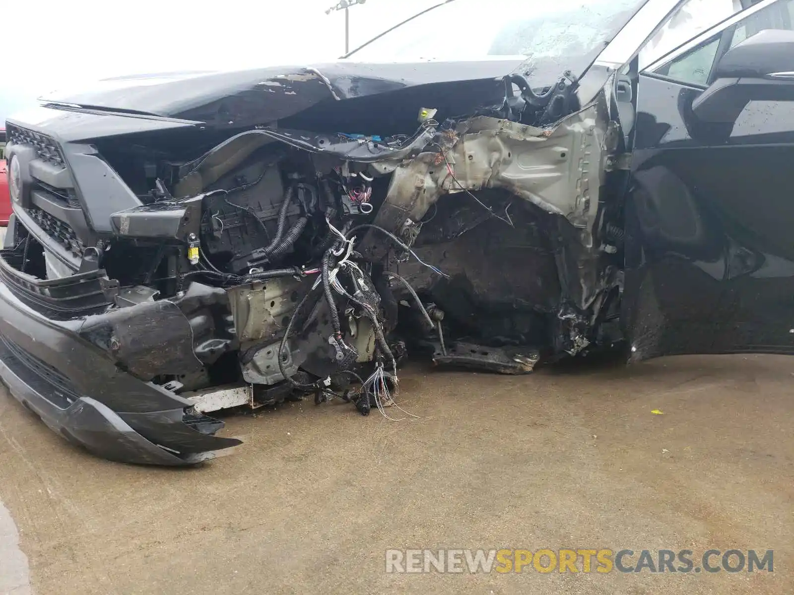 9 Photograph of a damaged car 2T3J1RFVXLC099274 TOYOTA RAV4 2020