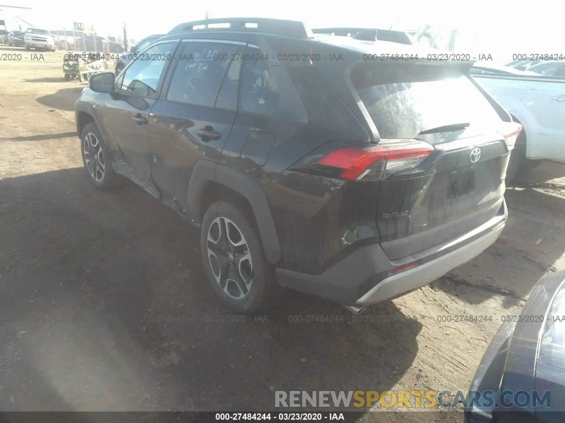 3 Фотография поврежденного автомобиля 2T3J1RFVXLC099467 TOYOTA RAV4 2020