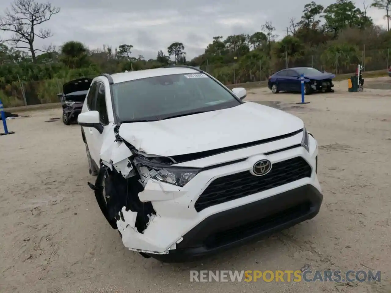 9 Photograph of a damaged car 2T3K1RFV0LC058074 TOYOTA RAV4 2020