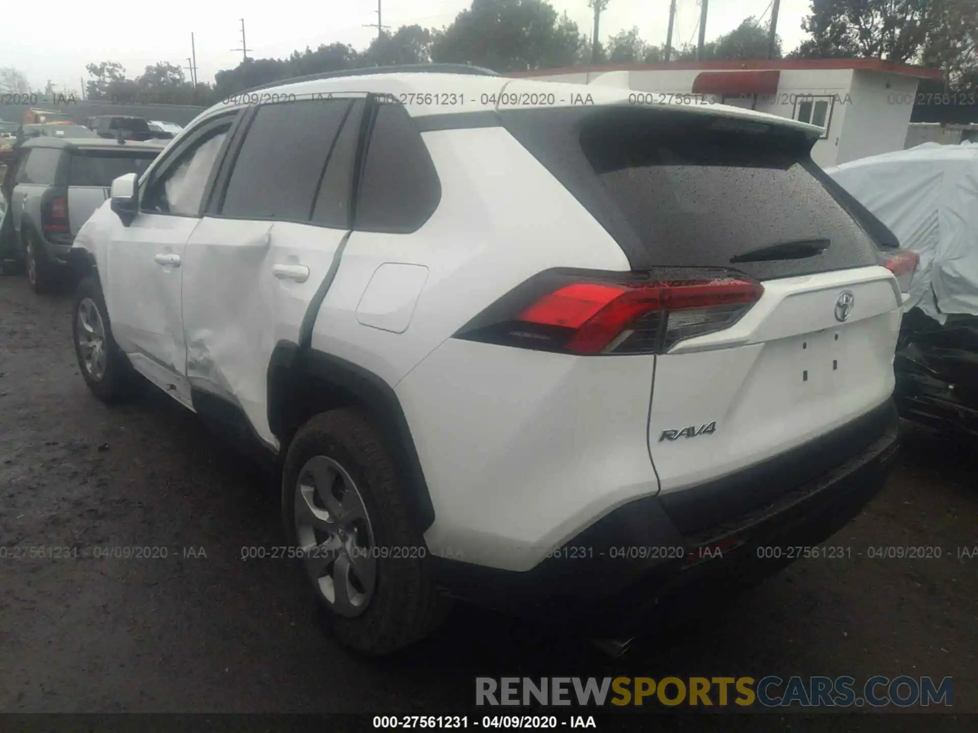 3 Photograph of a damaged car 2T3K1RFV0LW068683 TOYOTA RAV4 2020