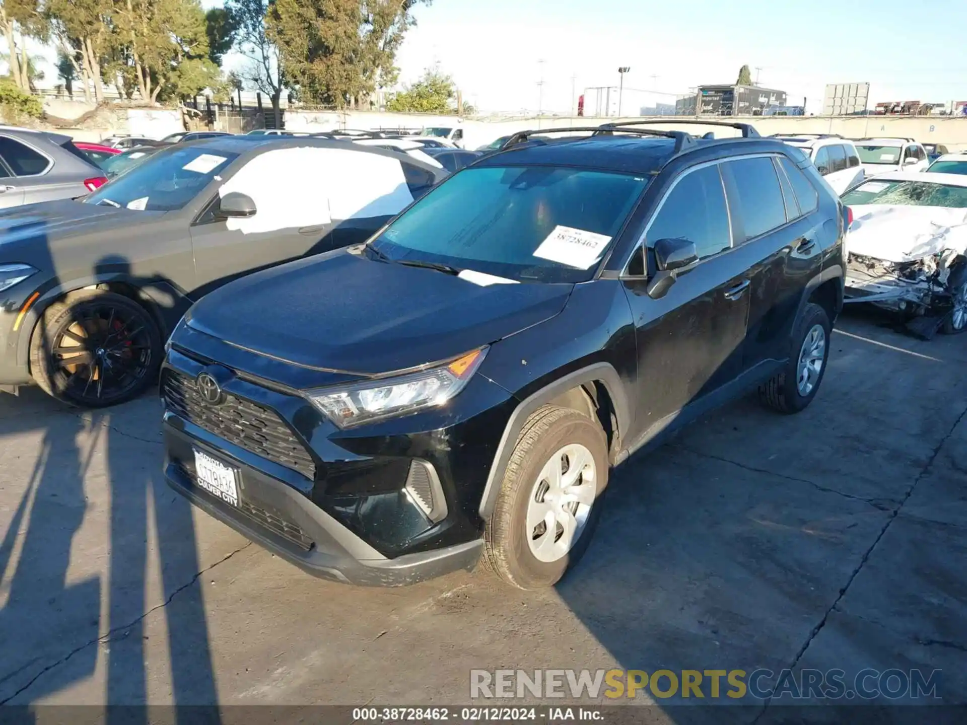 2 Photograph of a damaged car 2T3K1RFV0LW086830 TOYOTA RAV4 2020