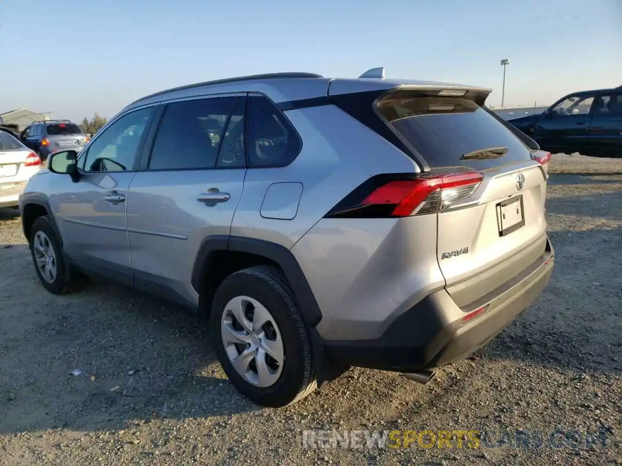 3 Photograph of a damaged car 2T3K1RFV1LC060402 TOYOTA RAV4 2020