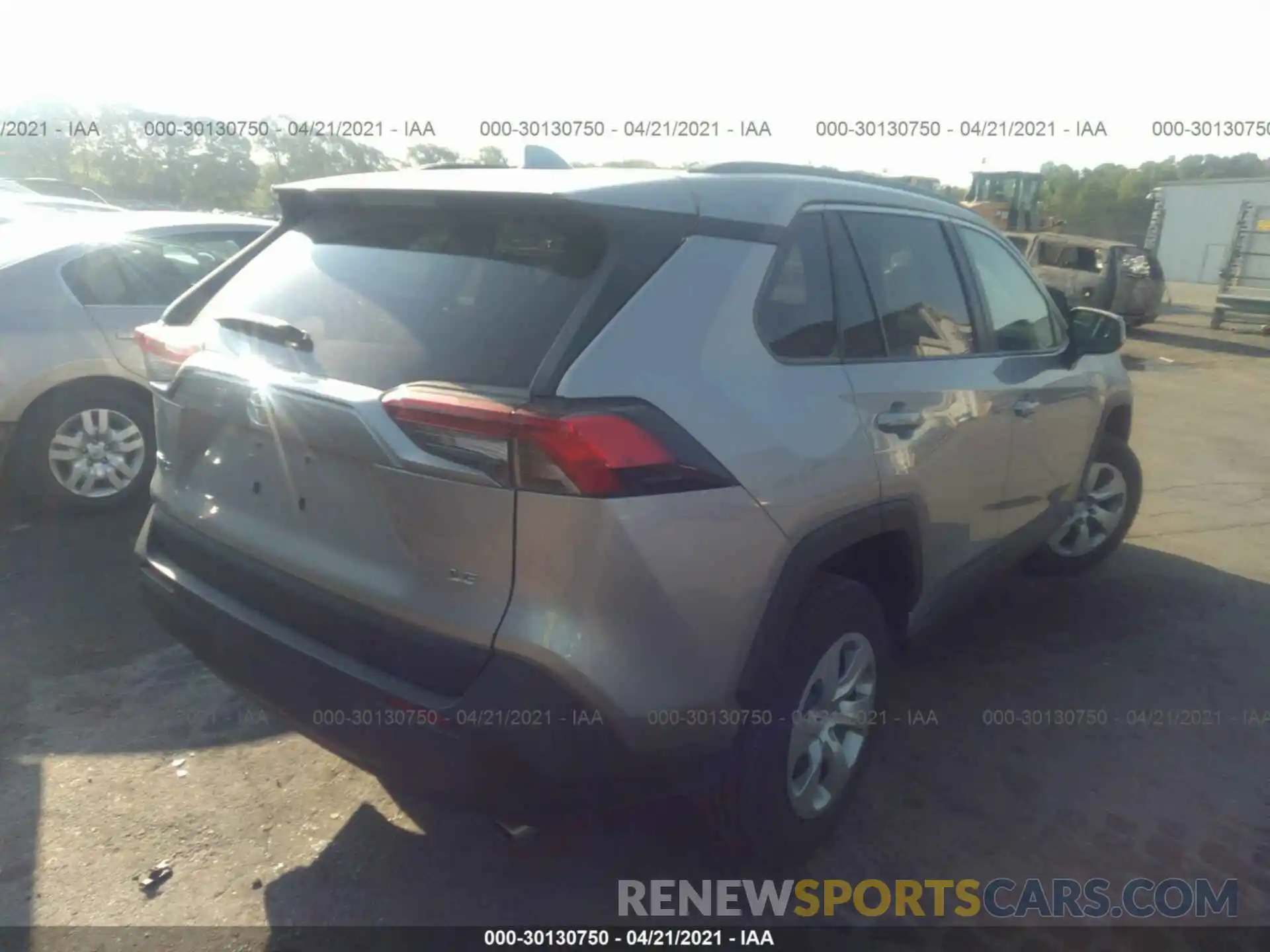 4 Photograph of a damaged car 2T3K1RFV1LC068015 TOYOTA RAV4 2020