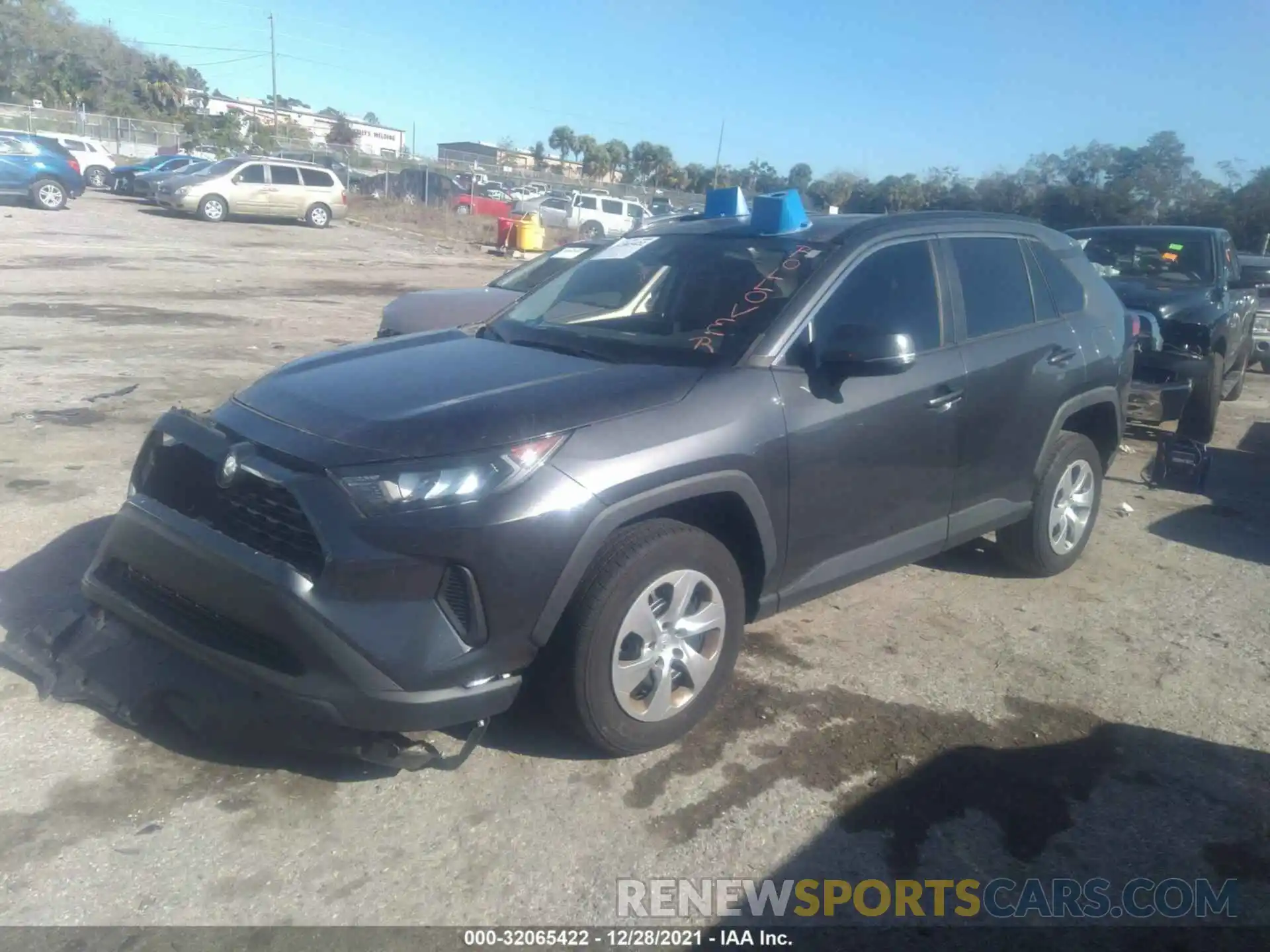 2 Photograph of a damaged car 2T3K1RFV3LC039311 TOYOTA RAV4 2020