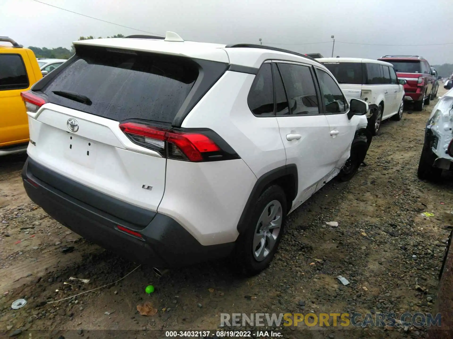 4 Photograph of a damaged car 2T3K1RFV3LC041818 TOYOTA RAV4 2020