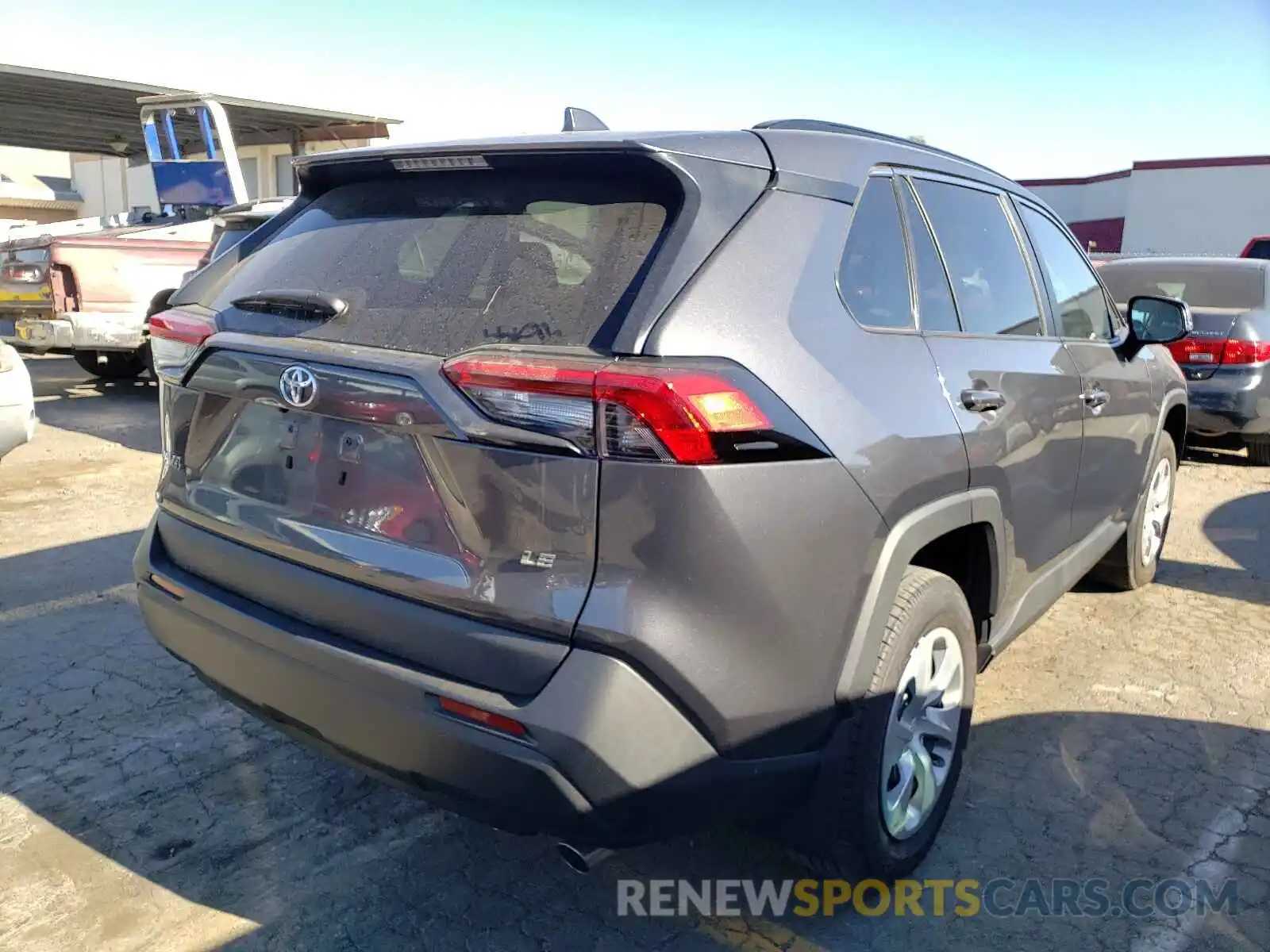 4 Photograph of a damaged car 2T3K1RFV3LW066295 TOYOTA RAV4 2020