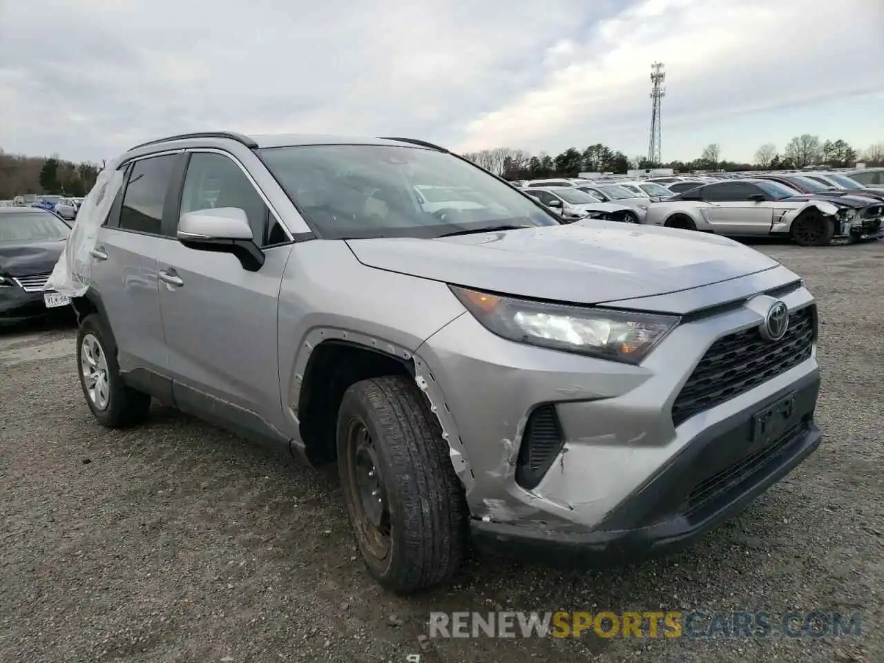 1 Фотография поврежденного автомобиля 2T3K1RFV3LW090998 TOYOTA RAV4 2020