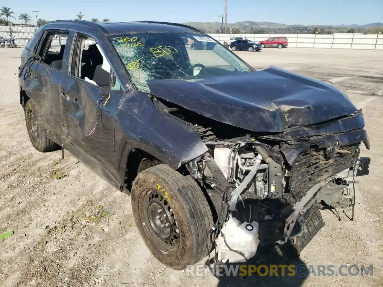 1 Photograph of a damaged car 2T3K1RFV4LW074695 TOYOTA RAV4 2020