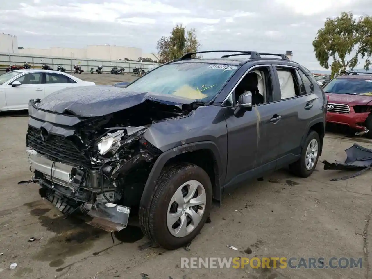 2 Photograph of a damaged car 2T3K1RFV5LW099752 TOYOTA RAV4 2020