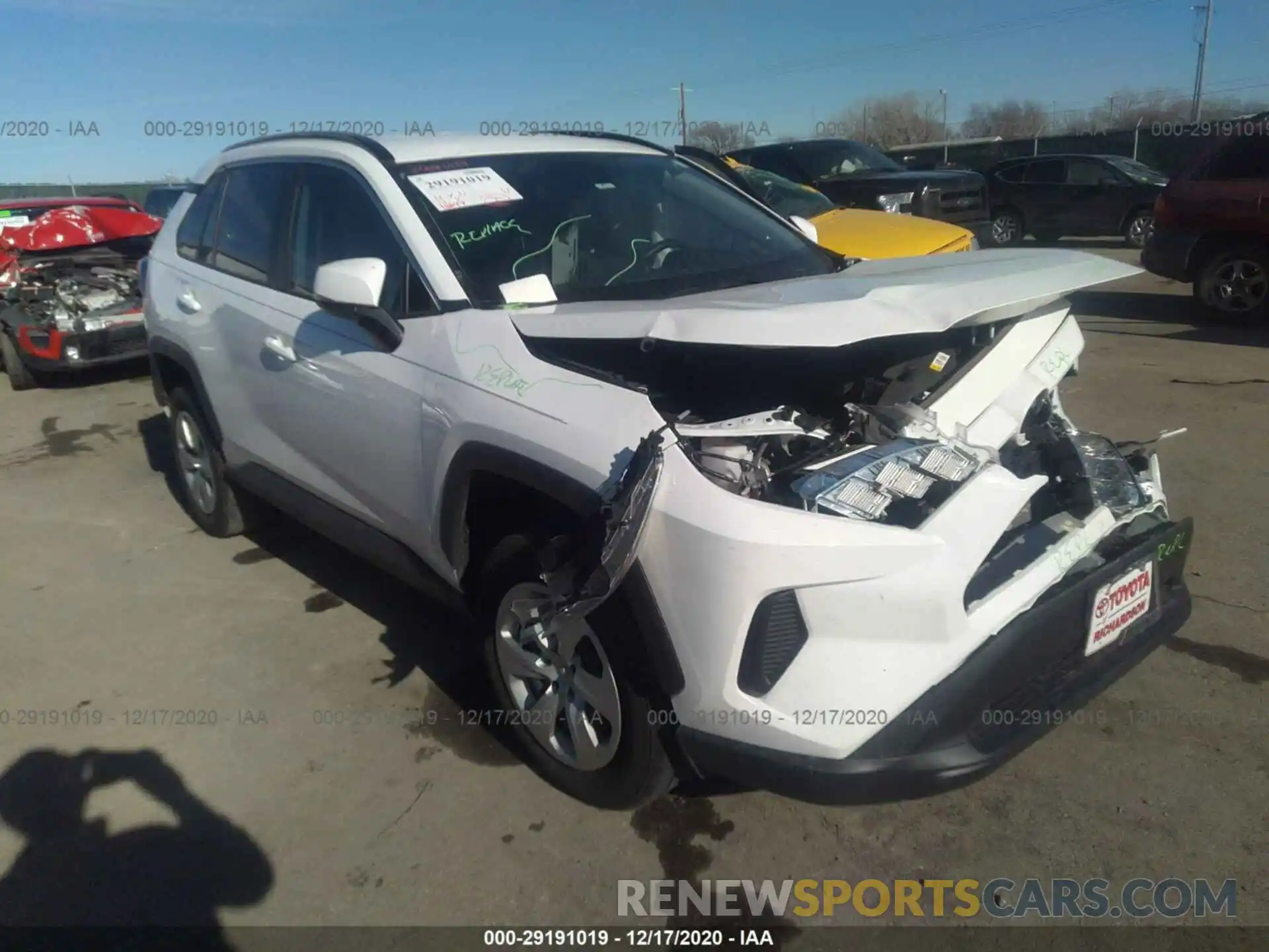 1 Photograph of a damaged car 2T3K1RFV6LC046673 TOYOTA RAV4 2020