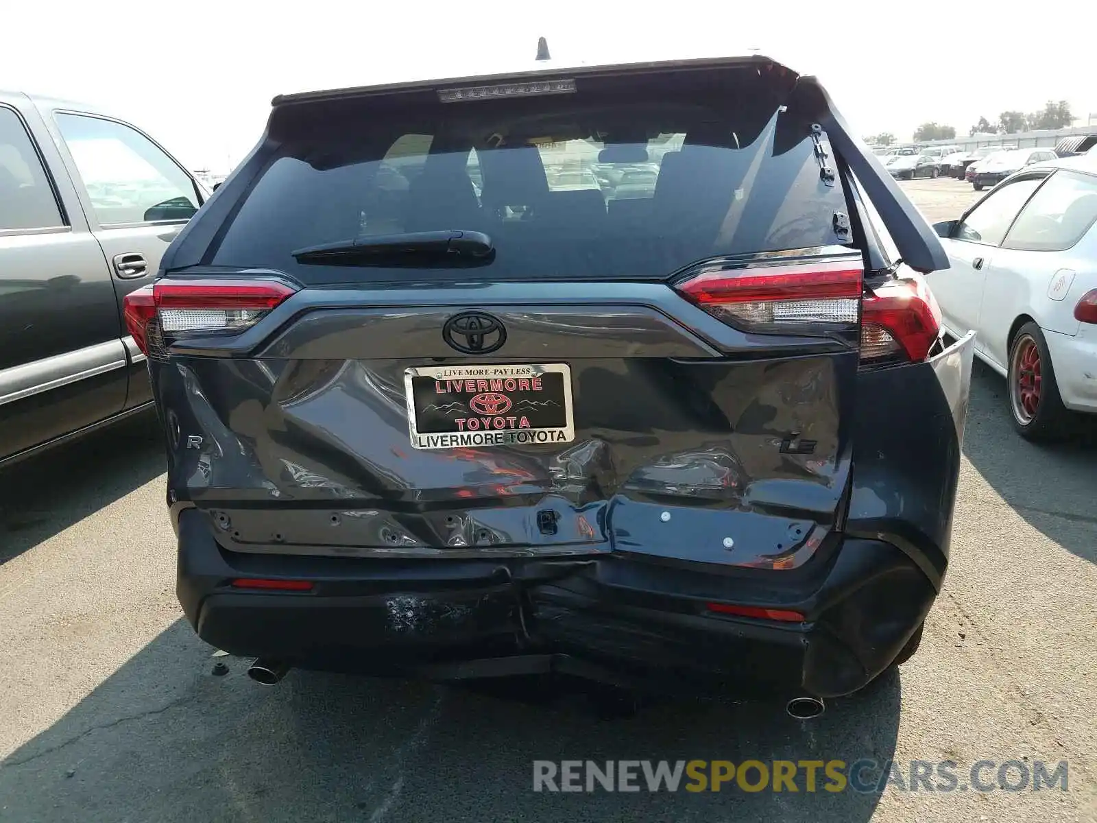 9 Photograph of a damaged car 2T3K1RFV6LW082197 TOYOTA RAV4 2020