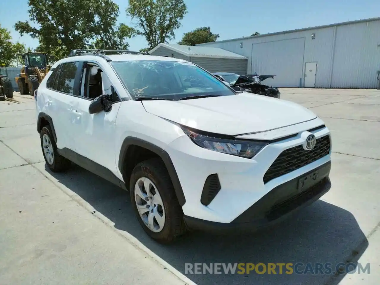 1 Photograph of a damaged car 2T3K1RFV6LW083642 TOYOTA RAV4 2020