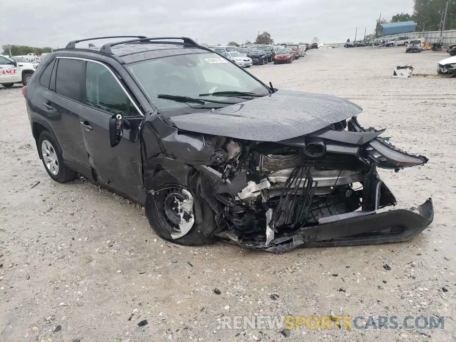 1 Photograph of a damaged car 2T3K1RFV6LW095872 TOYOTA RAV4 2020