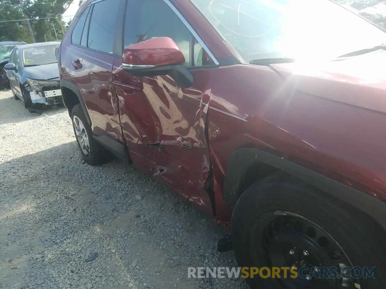 9 Photograph of a damaged car 2T3K1RFV7LC055284 TOYOTA RAV4 2020