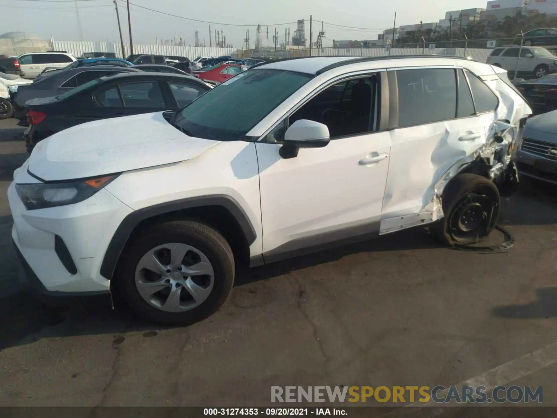 2 Фотография поврежденного автомобиля 2T3K1RFV7LW076103 TOYOTA RAV4 2020