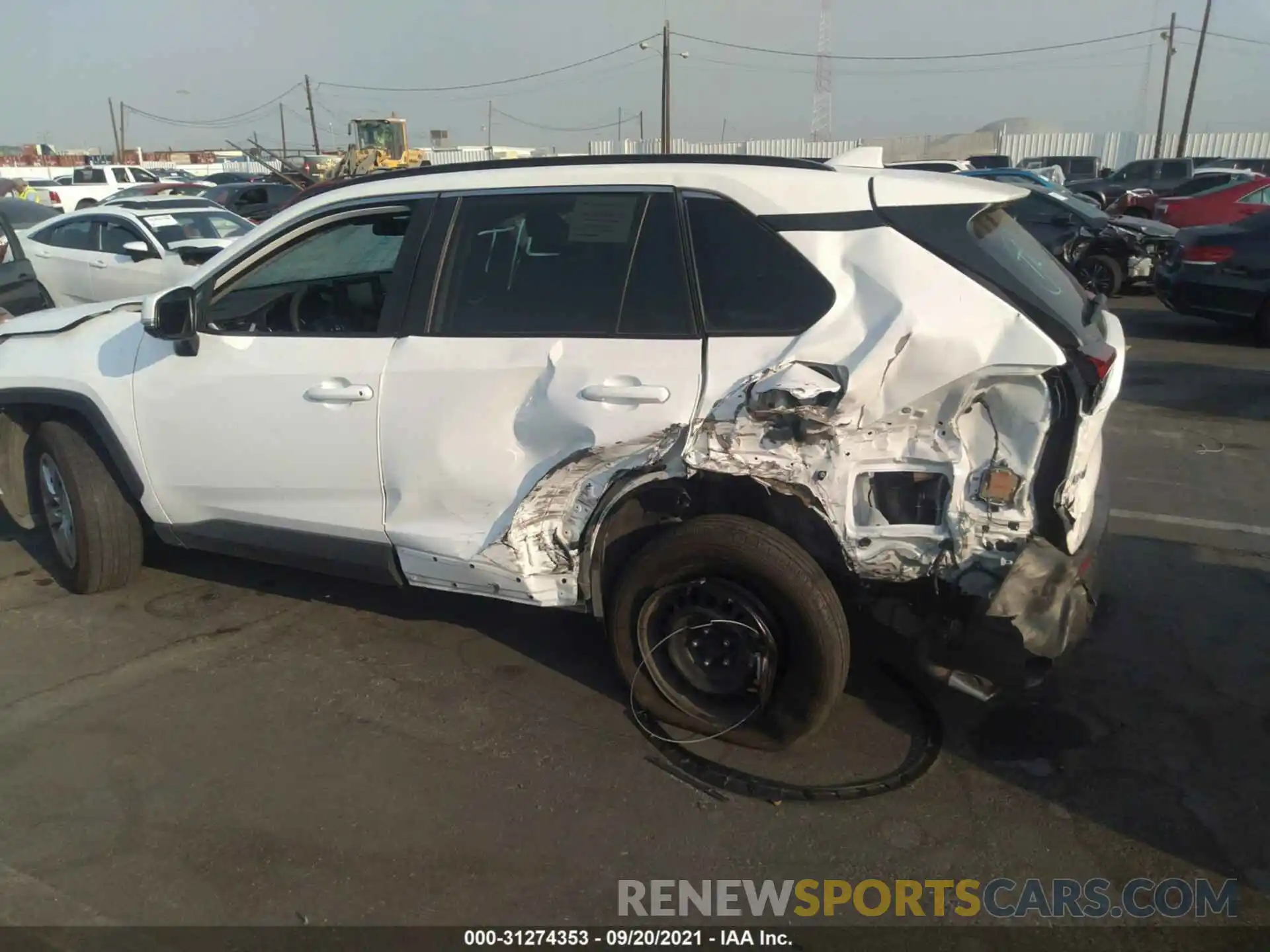 6 Photograph of a damaged car 2T3K1RFV7LW076103 TOYOTA RAV4 2020