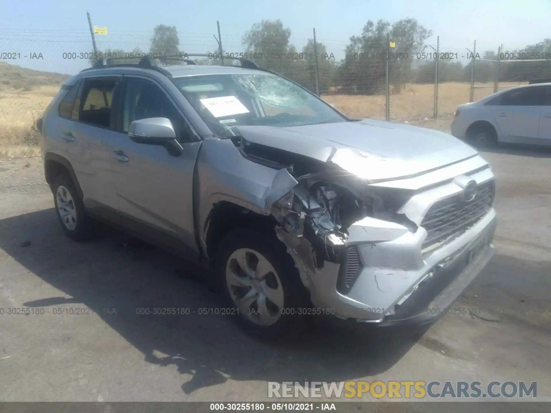 1 Photograph of a damaged car 2T3K1RFV8LW060461 TOYOTA RAV4 2020