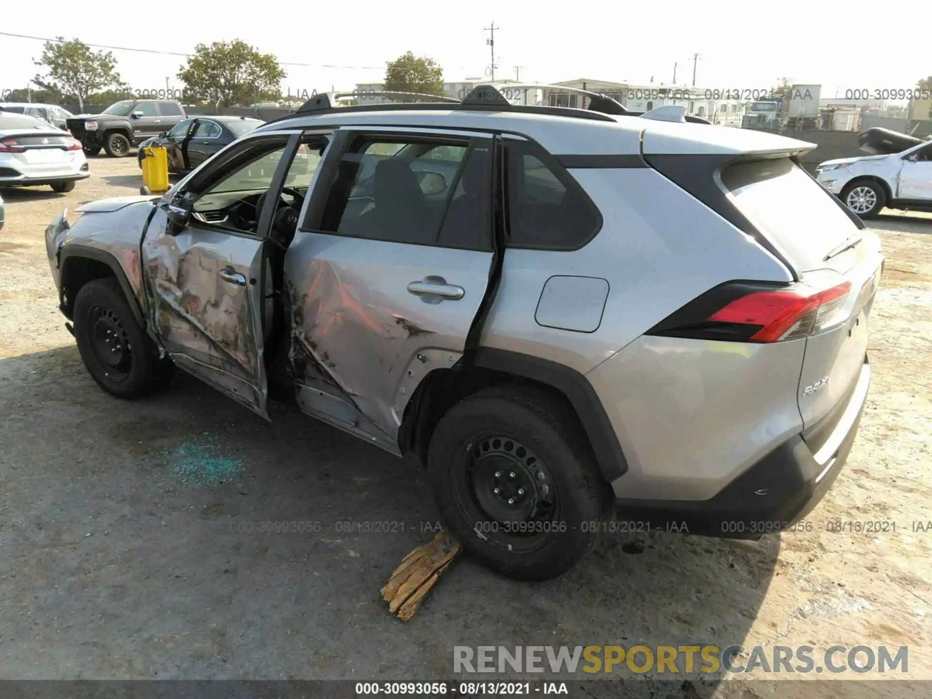 3 Photograph of a damaged car 2T3K1RFV8LW076739 TOYOTA RAV4 2020