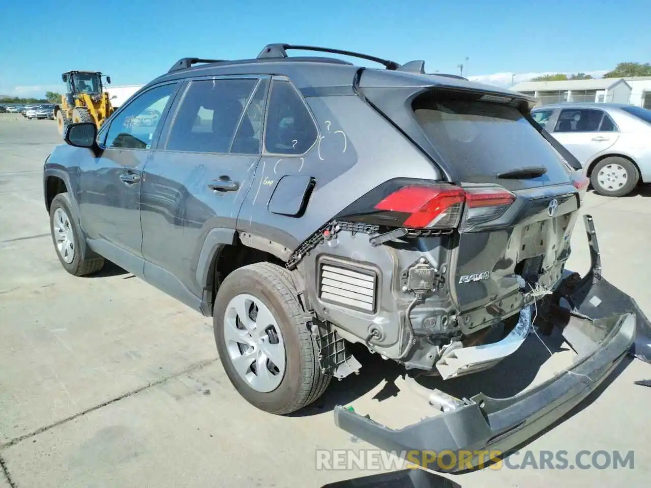 3 Photograph of a damaged car 2T3K1RFV9LW082646 TOYOTA RAV4 2020