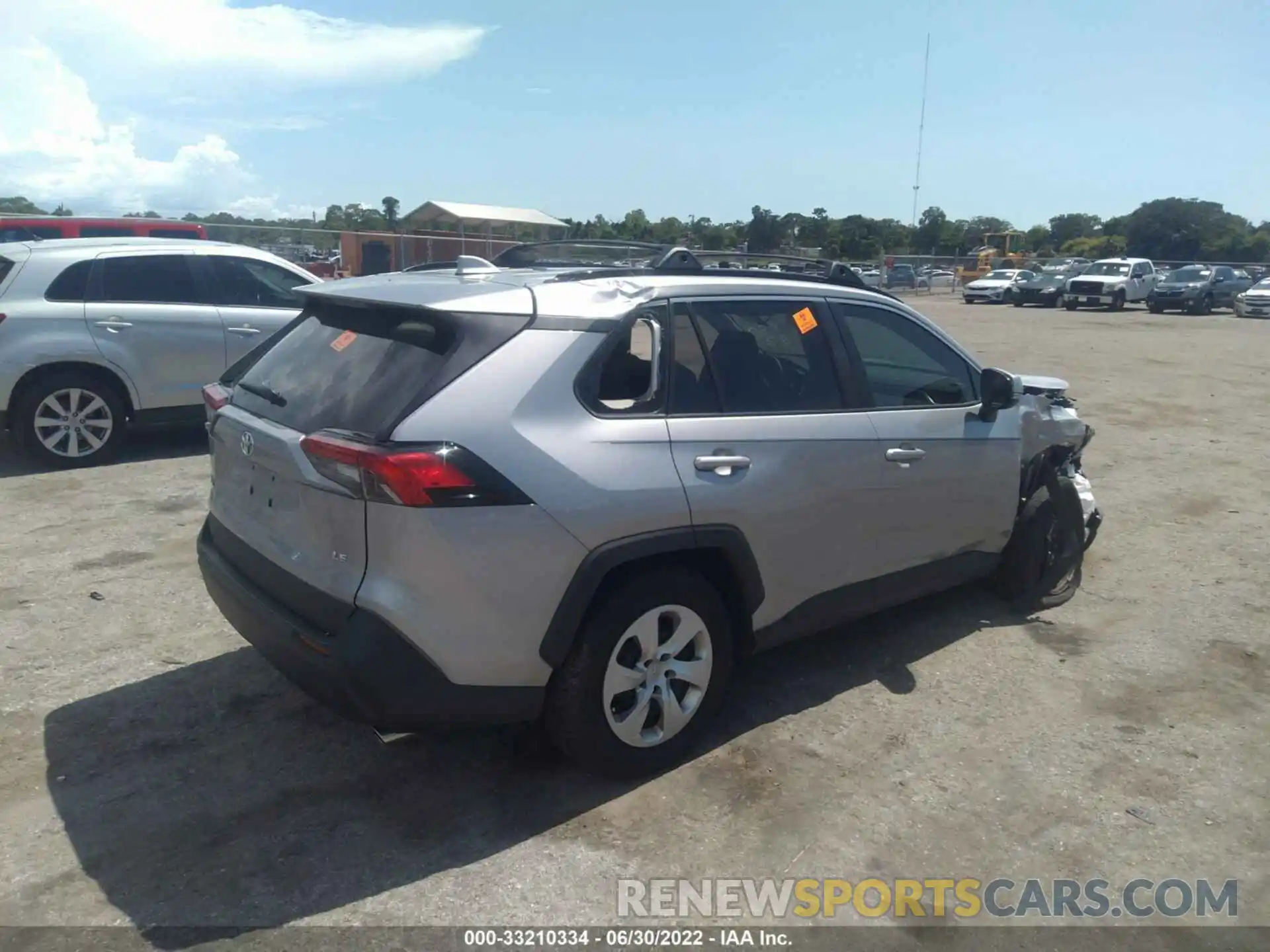 4 Photograph of a damaged car 2T3K1RFVXLC068000 TOYOTA RAV4 2020