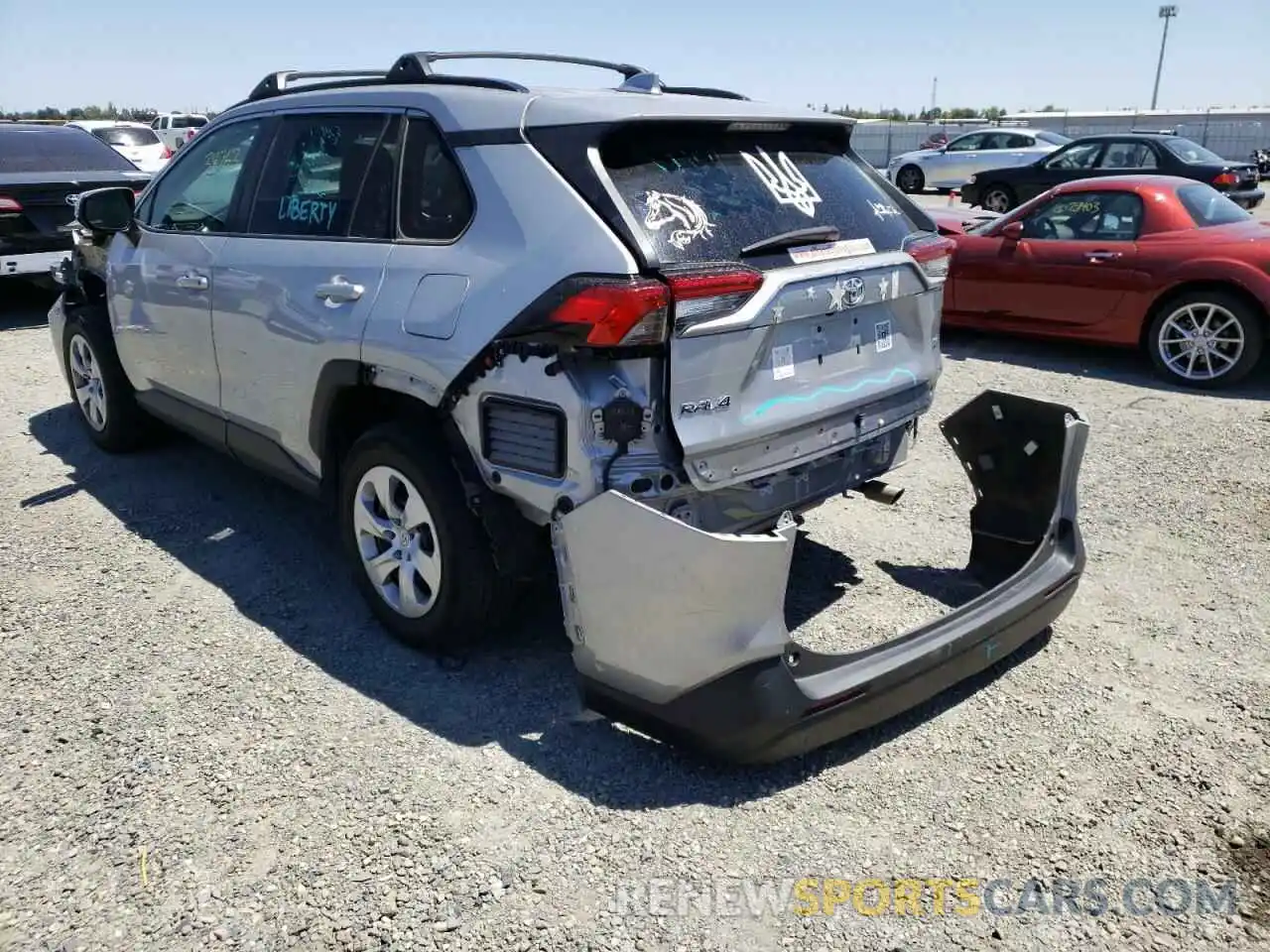 3 Photograph of a damaged car 2T3K1RFVXLW081618 TOYOTA RAV4 2020