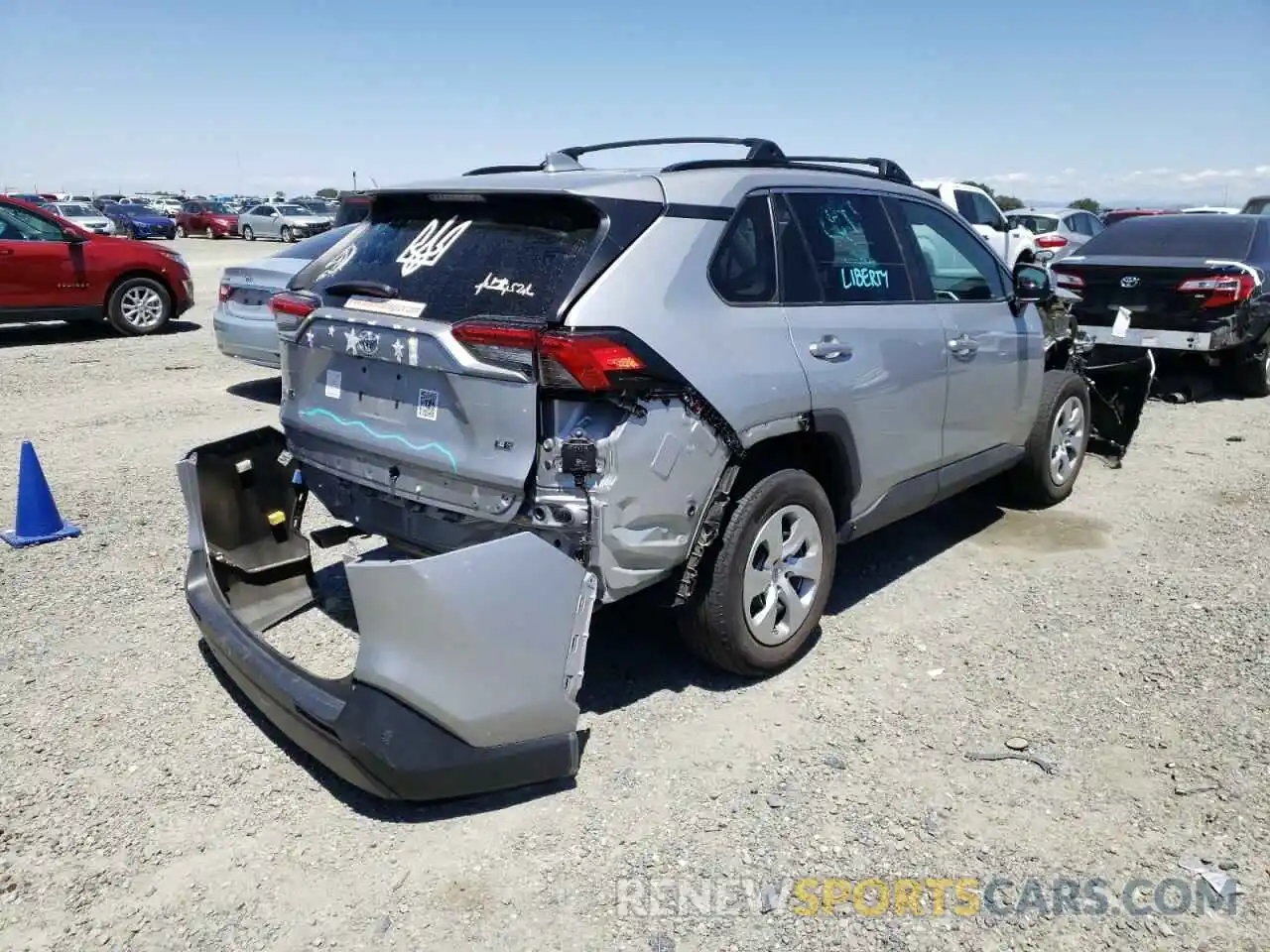 4 Photograph of a damaged car 2T3K1RFVXLW081618 TOYOTA RAV4 2020