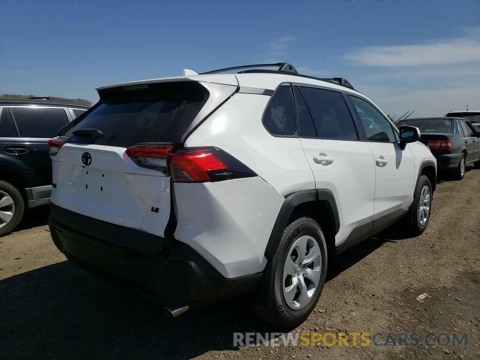 4 Photograph of a damaged car 2T3K1RFVXLW087287 TOYOTA RAV4 2020