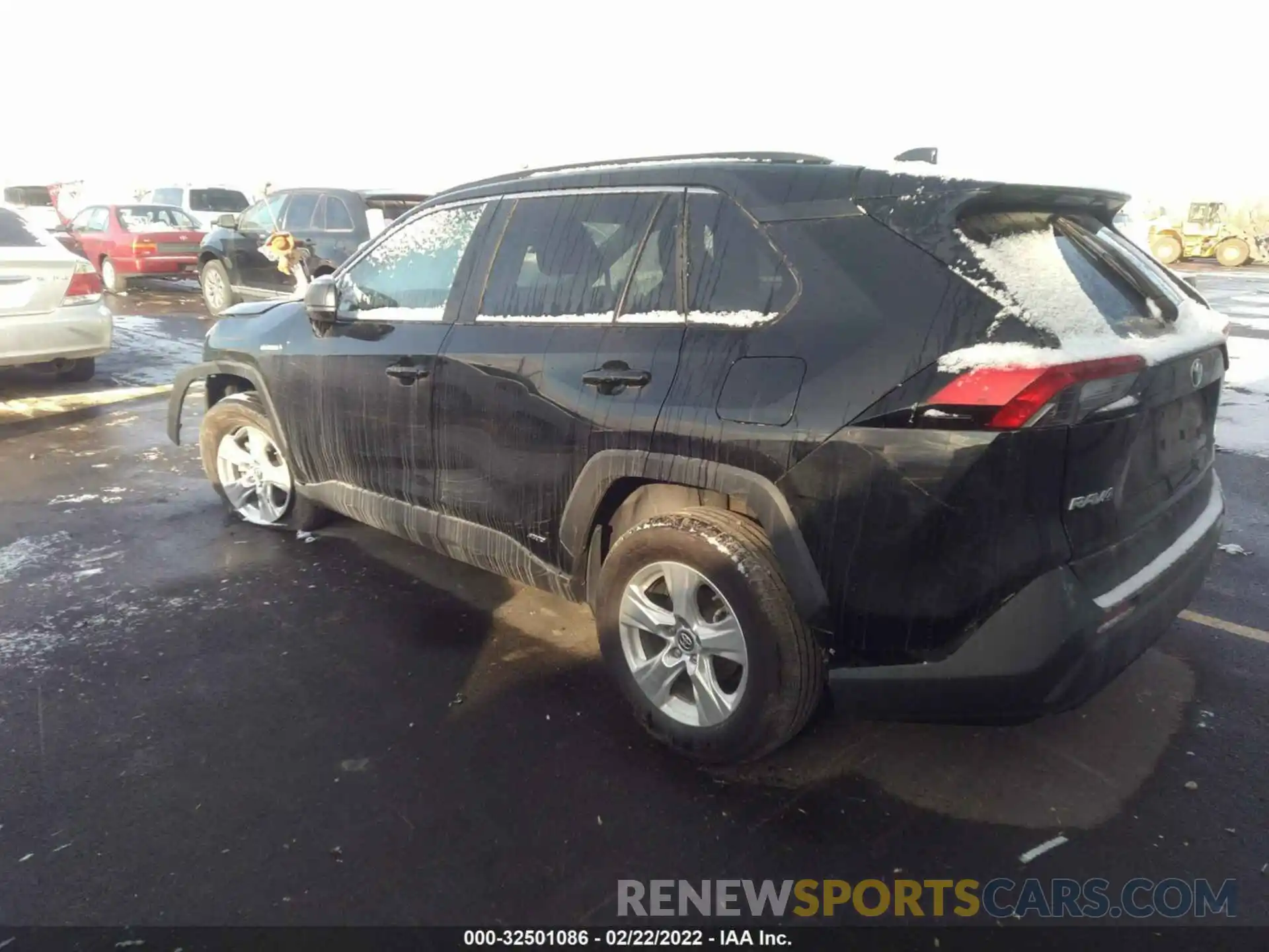 3 Photograph of a damaged car 2T3L6RFV7LW001004 TOYOTA RAV4 2020