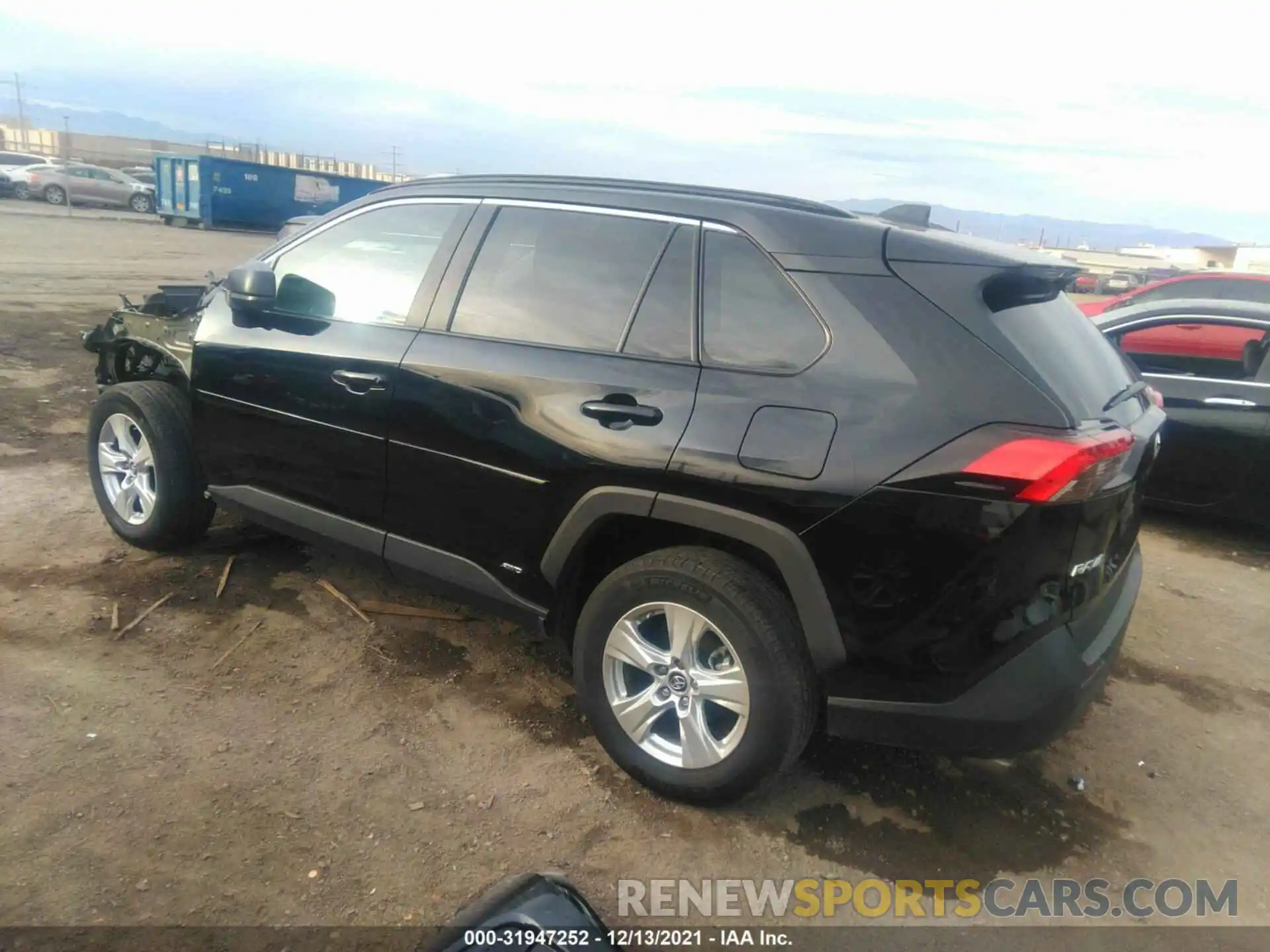 3 Фотография поврежденного автомобиля 2T3L6RFVXLW001868 TOYOTA RAV4 2020