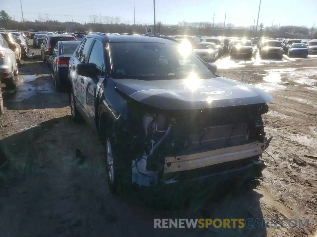 1 Photograph of a damaged car 2T3LWRFV1LW052112 TOYOTA RAV4 2020