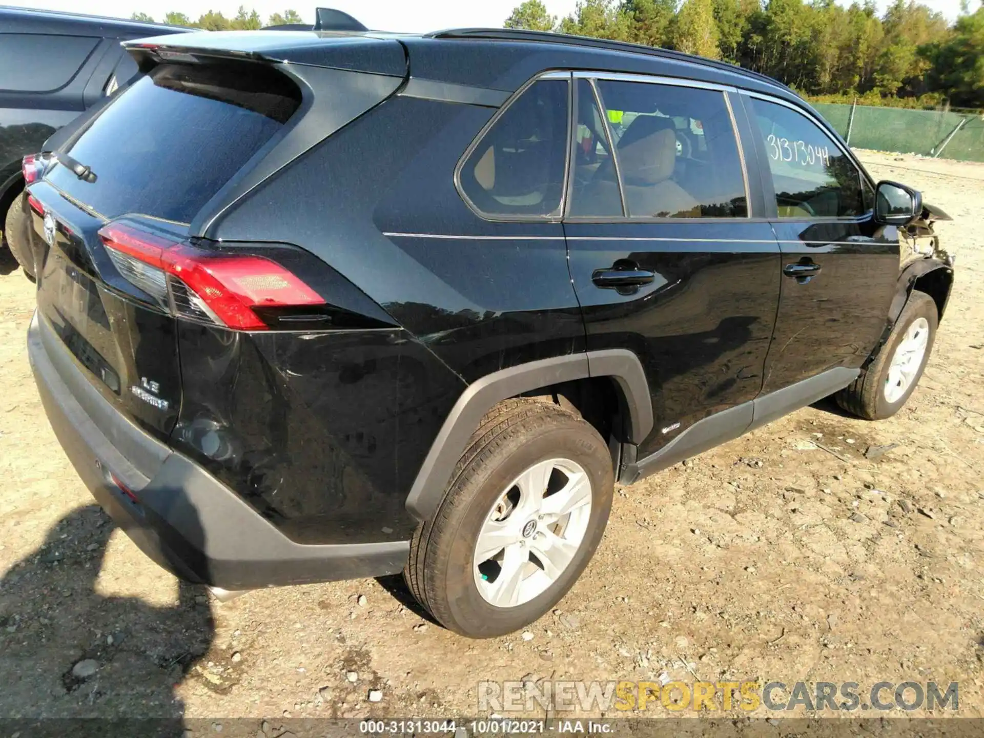 4 Photograph of a damaged car 2T3LWRFV1LW075678 TOYOTA RAV4 2020