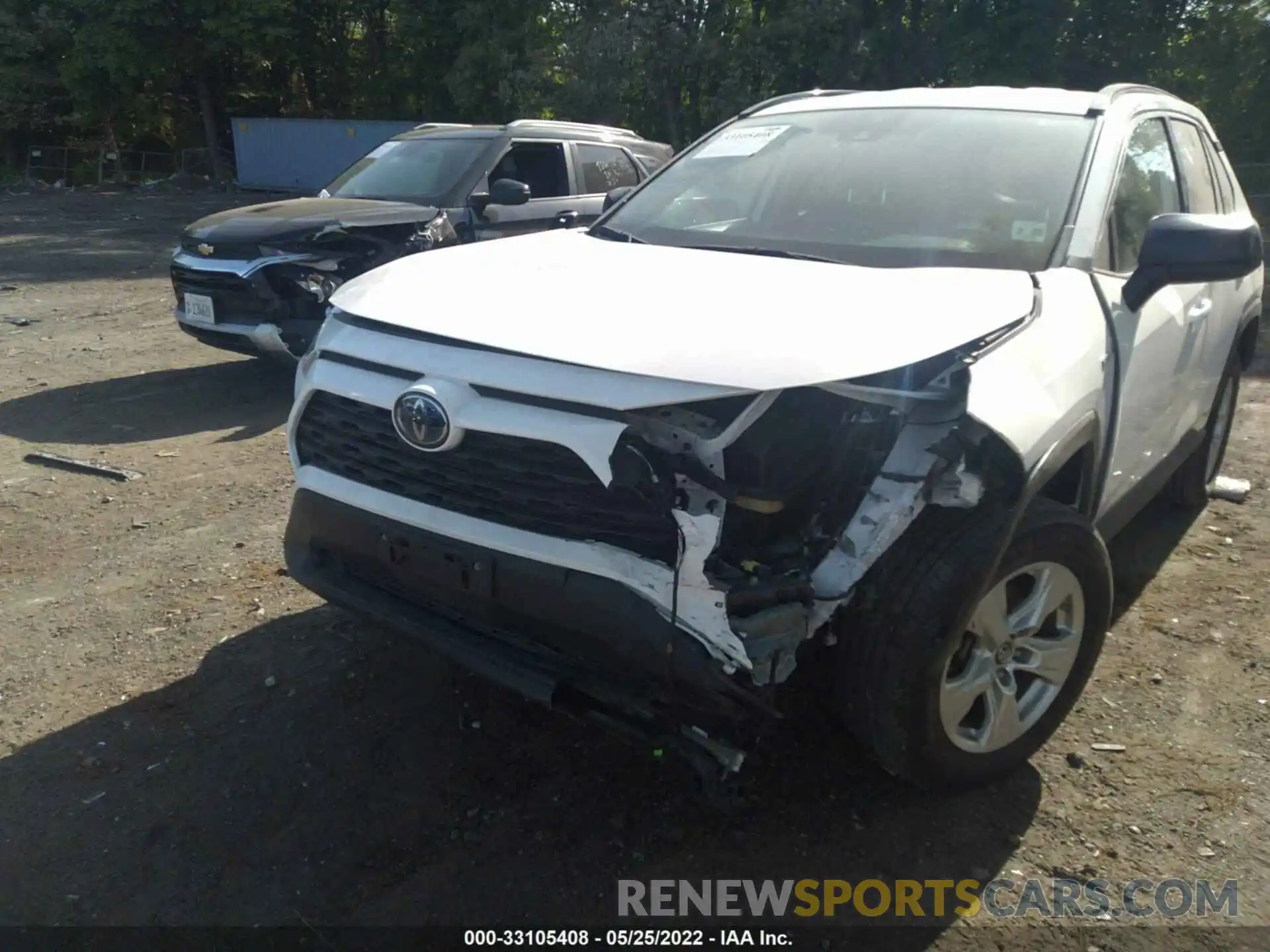 6 Photograph of a damaged car 2T3LWRFV2LW076337 TOYOTA RAV4 2020