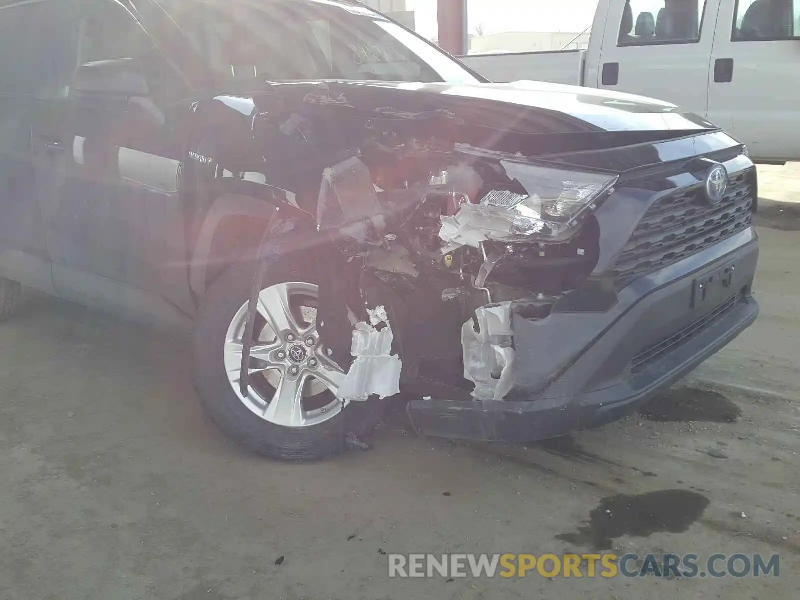 9 Photograph of a damaged car 2T3LWRFV2LW099603 TOYOTA RAV4 2020