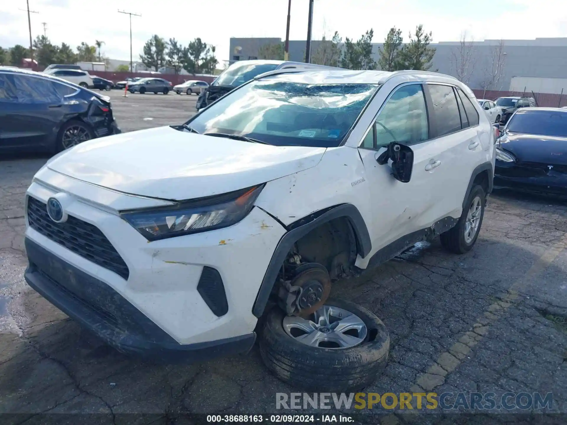 2 Photograph of a damaged car 2T3LWRFV5LW072167 TOYOTA RAV4 2020