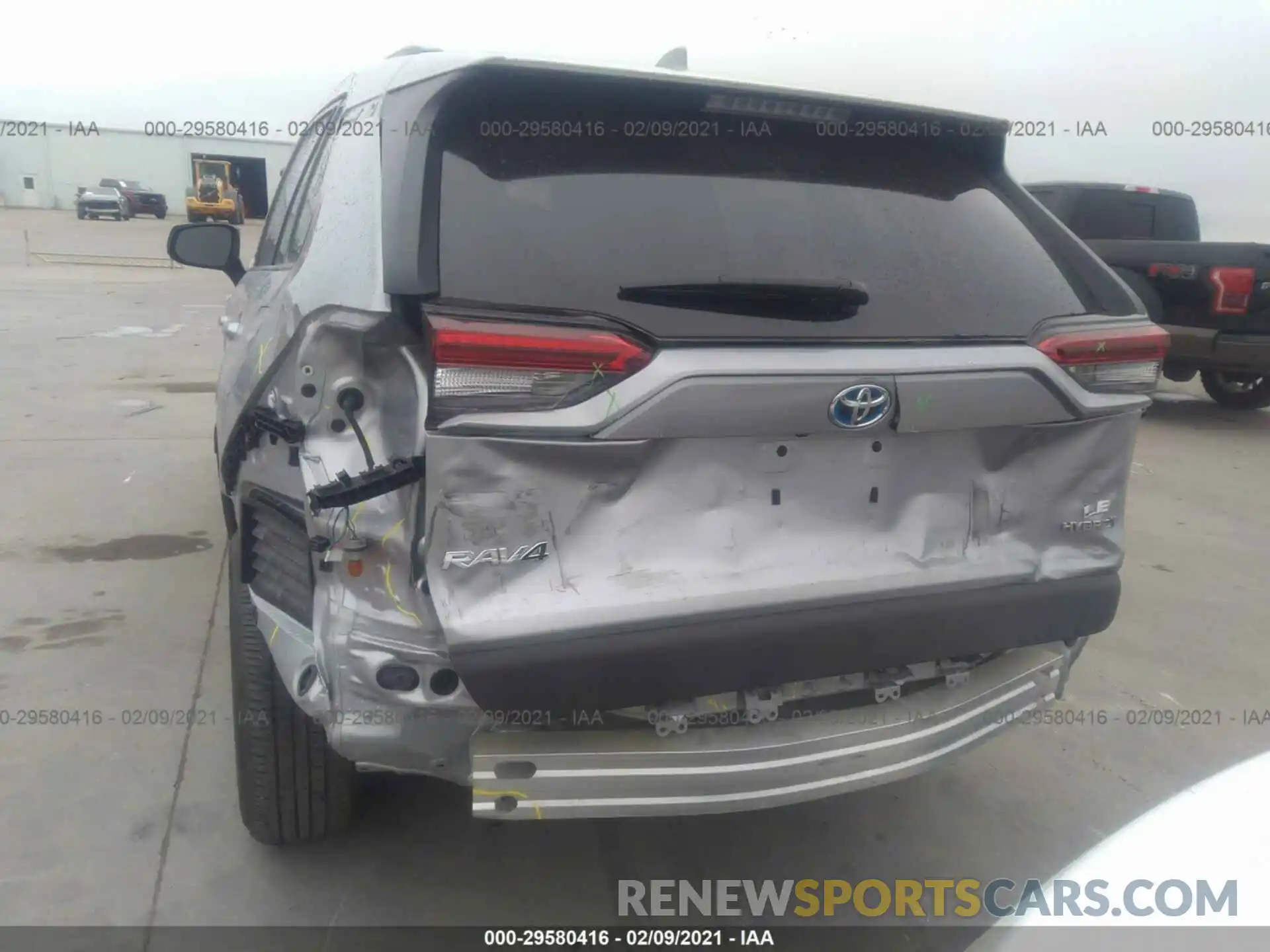 6 Фотография поврежденного автомобиля 2T3LWRFV6LW050307 TOYOTA RAV4 2020
