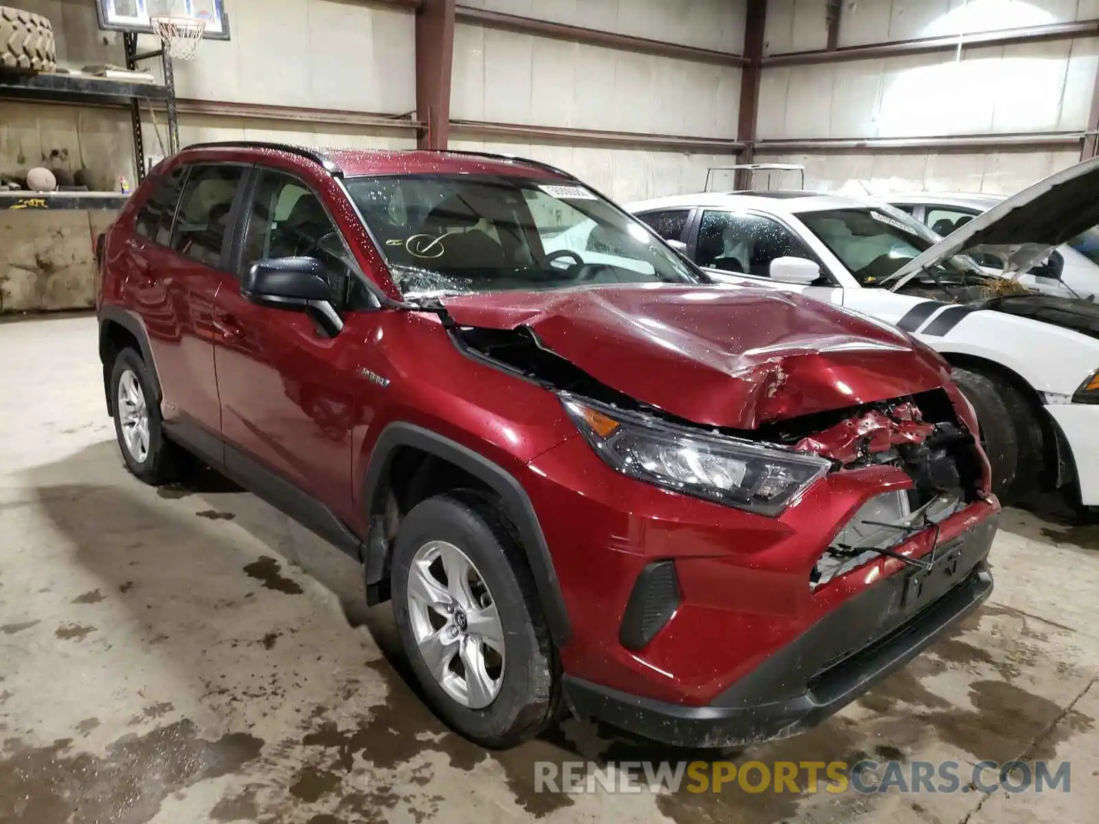 1 Photograph of a damaged car 2T3LWRFV6LW050386 TOYOTA RAV4 2020