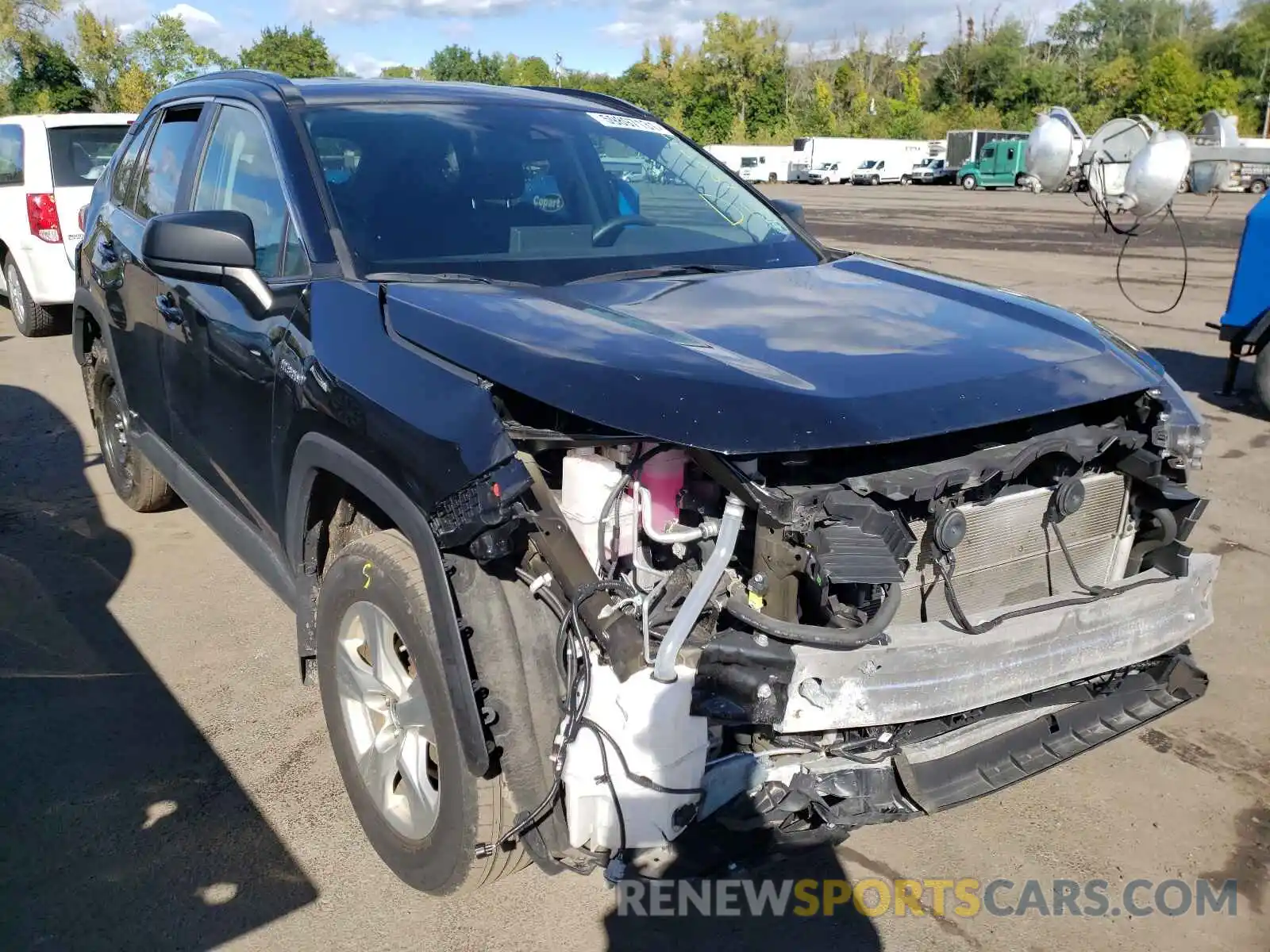 1 Photograph of a damaged car 2T3LWRFV7LW055919 TOYOTA RAV4 2020