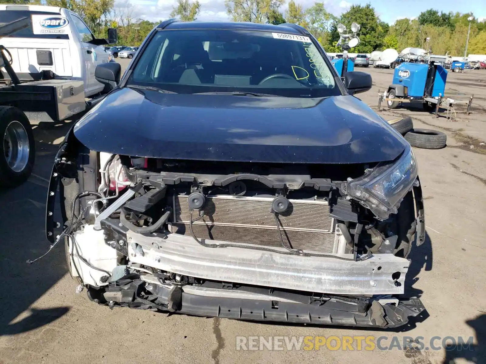 9 Photograph of a damaged car 2T3LWRFV7LW055919 TOYOTA RAV4 2020