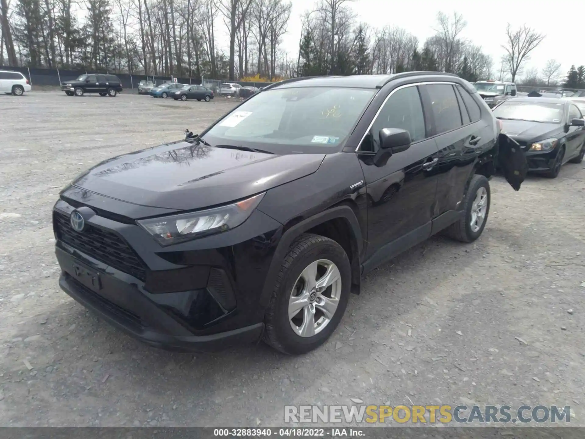 2 Photograph of a damaged car 2T3LWRFV8LW053435 TOYOTA RAV4 2020