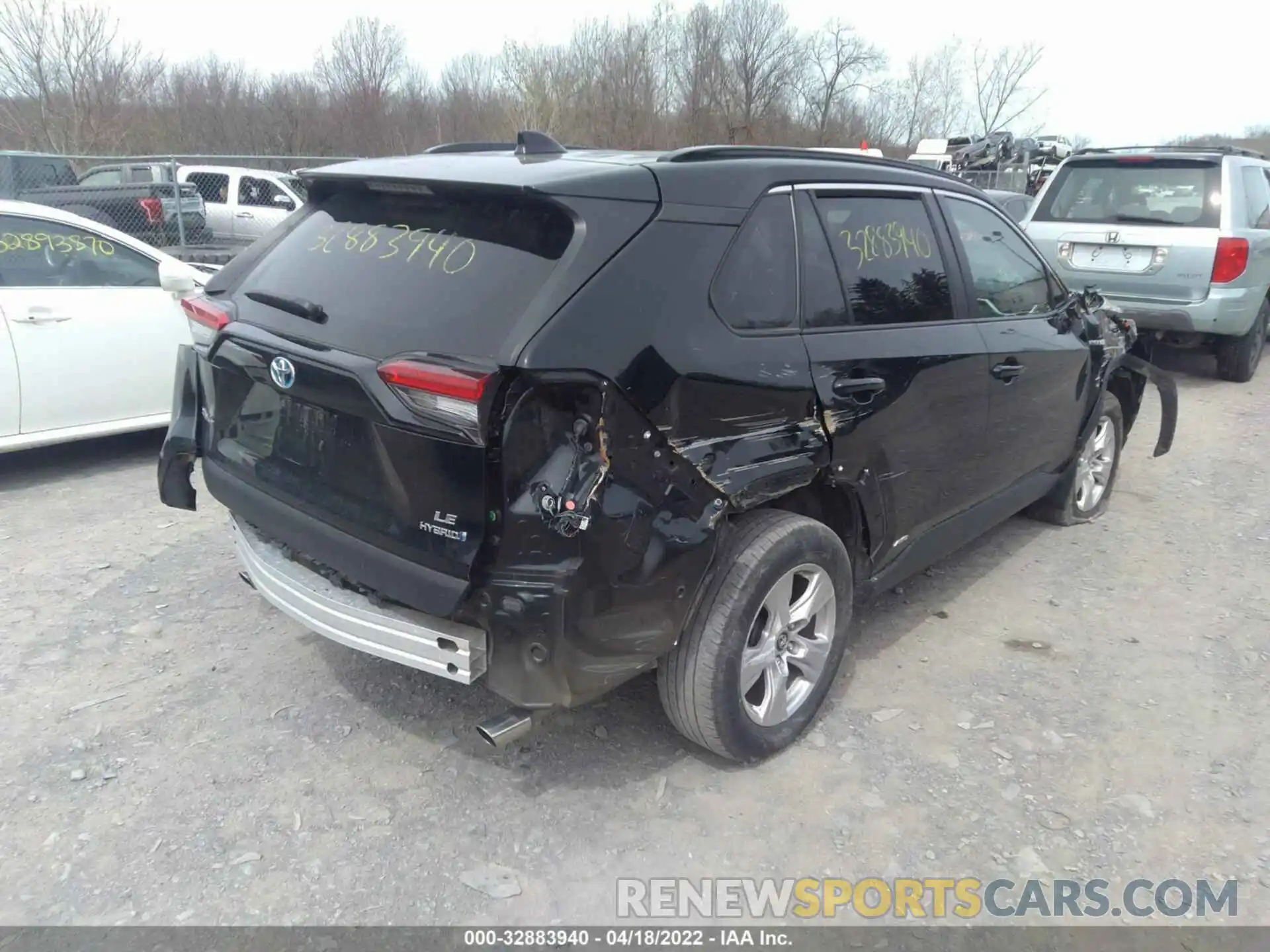 4 Photograph of a damaged car 2T3LWRFV8LW053435 TOYOTA RAV4 2020