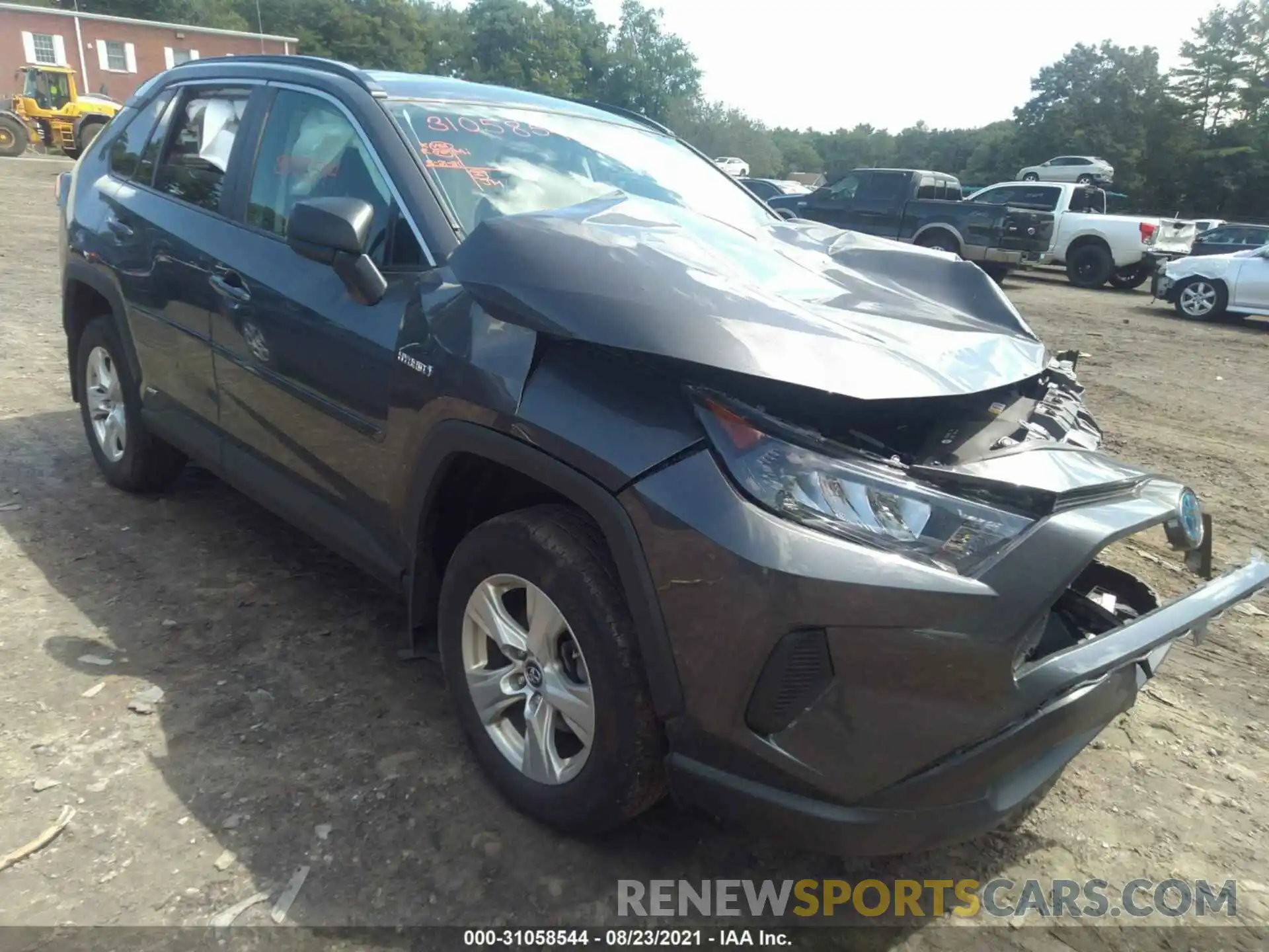 1 Photograph of a damaged car 2T3LWRFV9LW055601 TOYOTA RAV4 2020